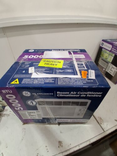 GE APPLIANCES ELECTRONIC WINDOW AIR CONDITIONER - 5,000 BTU - 150SQ.FT - WHITE (MODEL: AWAS05BWFC) image 6