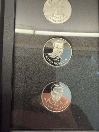 The Royal Canadian Mint / Hockey Hall of Fame 1999 Inductee Medallion Collection - Wayne Gretzy, Scotty Morrison, Andy Van Hellemond image 6