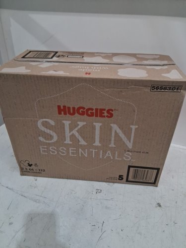 132PK Huggies Skin Essentials Baby Diapers - Size 5 (27+ lbs) - DISNEY image 2