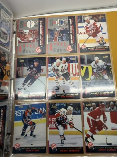 550 APPROX ASSSTD SCORE 1992 HOCKEY NHL CARDS image 4