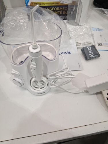 WATERPIK ULTRA PLUS & CORDLESS ENHANCE WATER FLOSSER COMBO PACK - WHITE (MODEL: 2702338) image 4