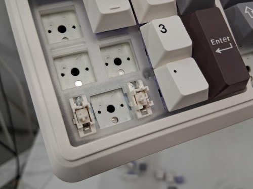 RK ROYAL KLUDGE L98 Wireless Mechanical Keyboard with Southpaw Numpad - Left-Handed Gasket Gaming Keyboard with Knob, 95% Hot Swappable Keyboard, BT/2.4G/USB-C, 8000mAh Battery - cream (model: rk l98) image 8