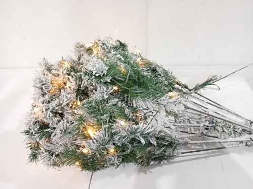 Garvee Artificial pre-lit flocked Christmas Tree with Warm Lights and Foldable Base - 6FT - green/white (model: PHK_35HG5YVY) image 4