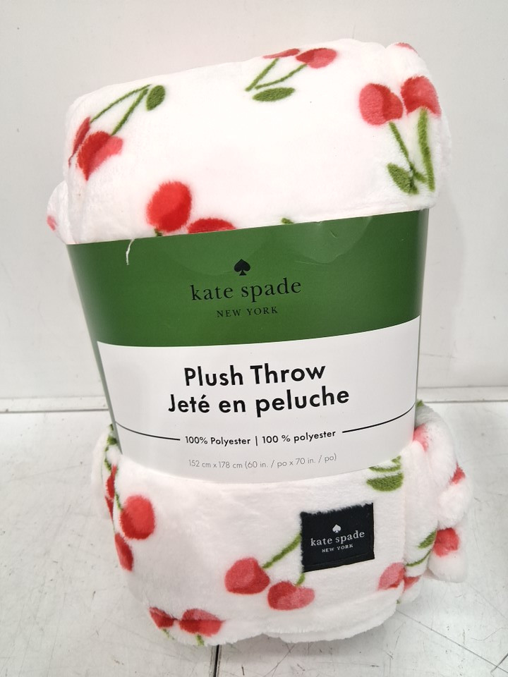 kate spade plush throw blanket - 60" x 70" - cheery cherries (model: 1859162) image 2