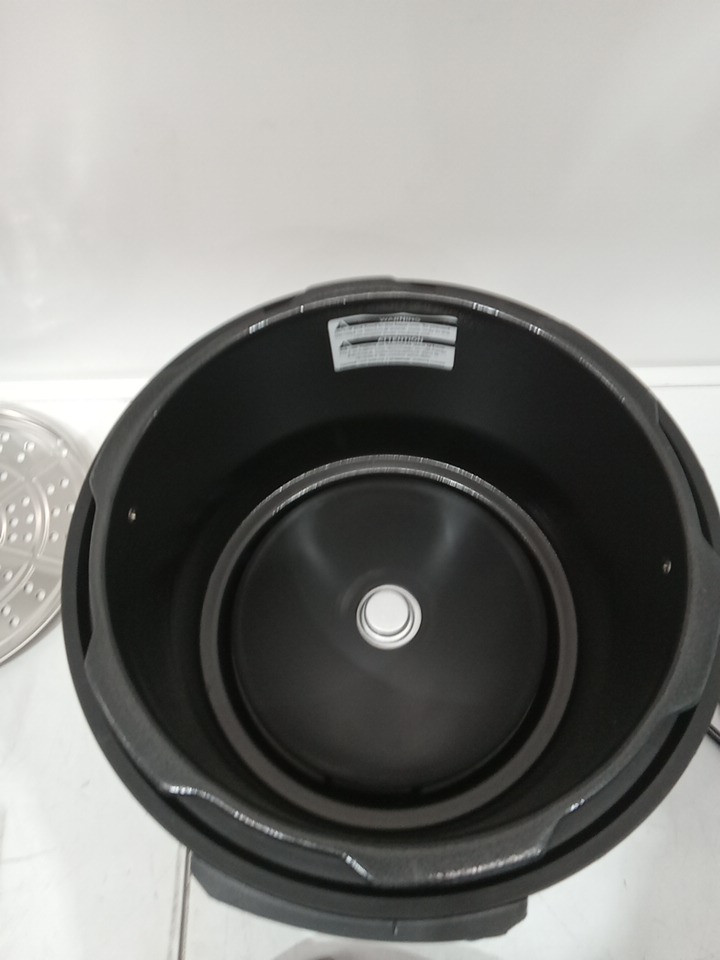 STARFRIT ELECTRIC PRESSURE COOKER - STEAM TRAY, MEASURING CUP & SPATULA- 8L CAPACITY - BLACK (MODEL: 024603) image 11
