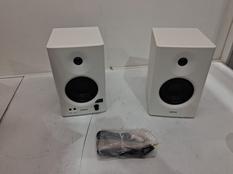1pr Edifier MR4 Powered studio monitor speakers near-field monitors - 4" - White (Model: EDF100024) image 3