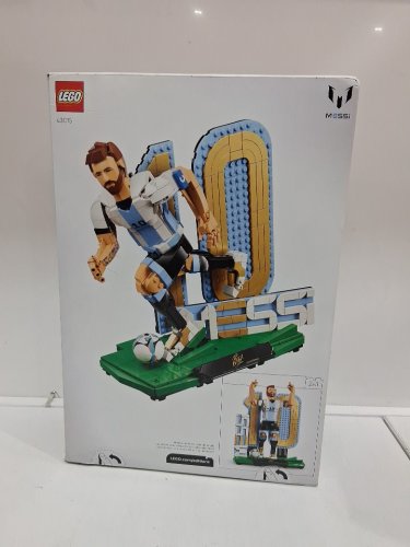 958PC LEGO LIONEL MESSI – SOCCER LEGEND SET (MODEL:43015) image 3