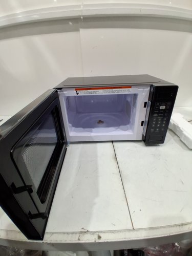 DANBY 700W COUNTERTOP MICROWAVE - 0.7 CU.FT - BLACK (MODEL: DBMW0721BBB) image 5