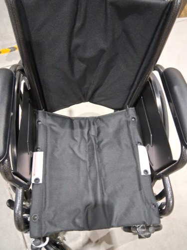 MEDLINE GUARDIAN K1 WHEELCHAIR - 16" seat - 300LB CAPacity - BLACK (MODEL: K1166N22S) image 5