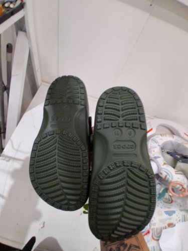 UNISEX CROCS CLASSIC CLOGS - MEN'S: 9 WOMEN'S: 11 - ARMY GREEN image 3
