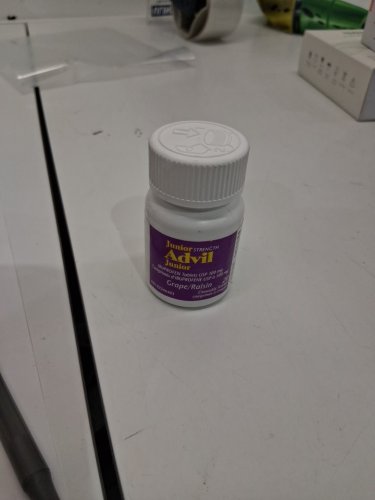 (20 CHEWABLE TABS) JUNIOR STRENGTH ADVIL CHEWABLES - UPT TO 8 HOUR RELIEF - AGES 2 -12 - GRAPE image 2