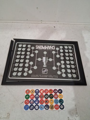 32pc NHL Magnetic Standings Board - 12" x 18" - black image 3