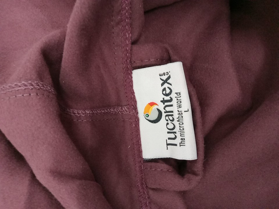 Tucantex Custom Hooded Bathrobe with "AIRE Ancient Baths" Logo - Large - Burgundy image 4