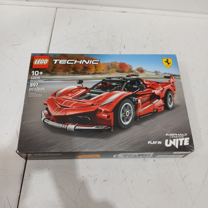 897pc lego technic asphalt legends unite building set - ferrari fxx k (model: 42212) image 2
