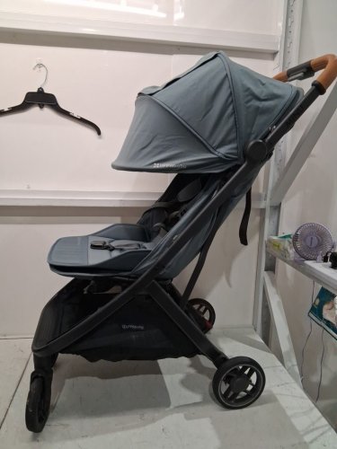 UPPABABY MINU V3 TRAVEL STROLLER LIGHTWEIGHT + COMPACT DESIGN - FOR ALL STAGES - STONE - (MODEL: 0803-MIN-NA-DIL) image 3