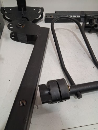 YOUNG ELECTRIC 2-BIKE HITCH MOUNTED "FAT TIRE" BICYCLE RACK - 200LBS CAPACITY - BLACK (MODEL: ‎10104095) image 8