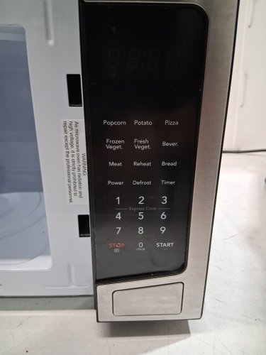 Frigidaire Countertop Microwave oven - 1.1 cu.ft. -  Stainless Steel/BLACK (MODEL:EMW1120-B-3ACOM) image 7