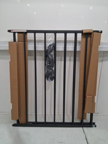 MUNCHKIN PUSH TO CLOSE BABY GATE FOR STAIRS WITH HARDWARE - fits up to 45" wide - BLACK (MODEL: 46777001-SIOC/mk0001 rev4) image 3