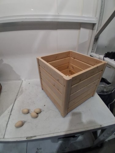 Raised Garden Wooden Planter Box - 17.8" x 17.8" x 16.2" - Natural Brown image 3