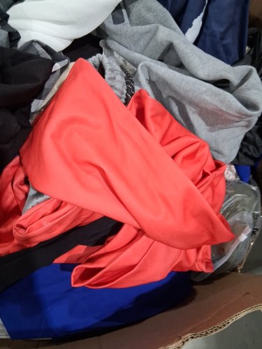 assorted MIXED Clothes MYSTERY PALLET - VARIOUS clothes and sizes - aprox 300+ image 4