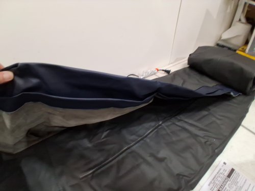 INTEX DURA-BEAM SERIES DELUXE COMFORT PLUSHFIBER-TECH inflatable AIR mattress WITH INTERNAL ELECTRIC PUMP - 18" - QUEEN - grey (MODEL: AP619D/64413ED) image 4