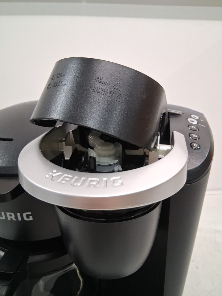 KEURIG K-DUO ESSENTIALS SINGLE SERVE & DRIP COFFEE MAKER - 12 CUP GLASS CARAFE - BLACK (model: k-duo esentials 5000) image 6