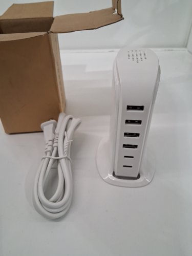 Upoy 4 USB-A and 2 USB-C Ports Multi Charger 40W - White (Model: Y006-2C) image 3