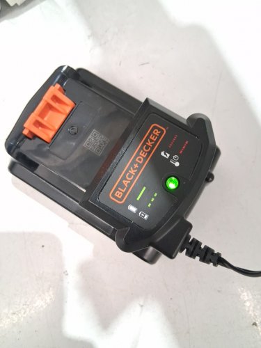 BLACK + DECKER LITHIUM CORDLESS 3-IN-1 TRIMMER/EDGER AND MOWER, WITH 20V BATTERY AND LITHIUM 2 AMP CHARGER - (MODEL:MTC220) image 6
