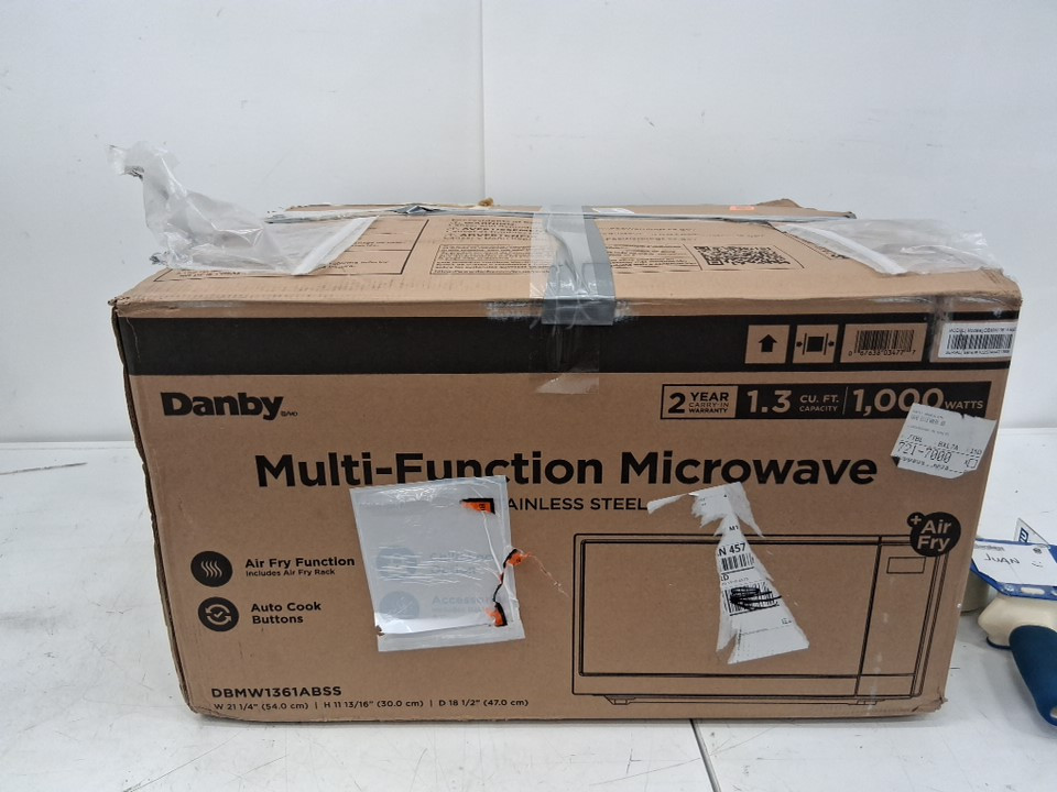 DANBY MULTIFUNCTION COUNTERTOP MICROWAVE/AIR FRYER - 1.3 CU.FT. - STAINLESS STEEL/BLACK - (MODEL: DBMW1361ABSS) image 17