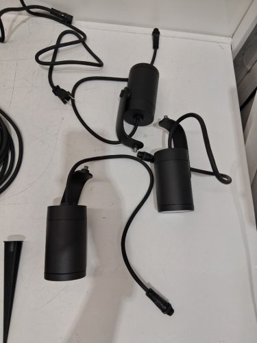 3PK Philips HUE Lily Outdoor Spot Base Unit RGB - 100 V - 127 V 50-60 Hz - 2000-6500 K - Black (model: 1746730V7) image 7