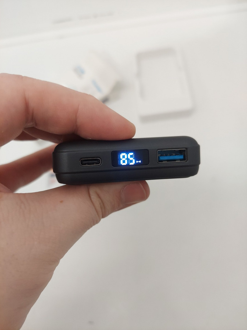 Yiisonger for MagSafe Magnetic Wireless Power Bank 10000 mAh - Black (Model: KT-D013) image 4