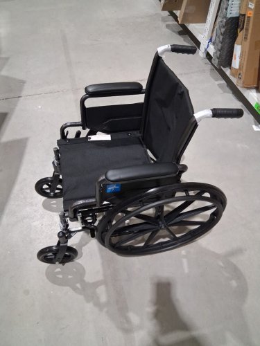 MEDLINE STRONG AND STURDY WHEELCHAIR WITH SWING AWAY LEG RESTS AND 16'' SEAT (MODEL:K1166N22S) image 2