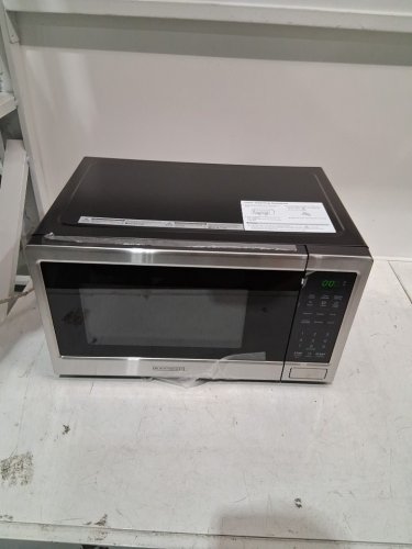 BLACK + DECKER DIGITAL MICROWAVE OVEN - 1.1 CUFT - 1500W - BLACK/SILVER (MODEL: EM031MB11-P) image 3