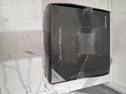 NEEWER BI-COLOR PHOTOGRAPHY VIDEO LED PANEL LIGHT - 3200k to 5600k - (model: NL660) image 2