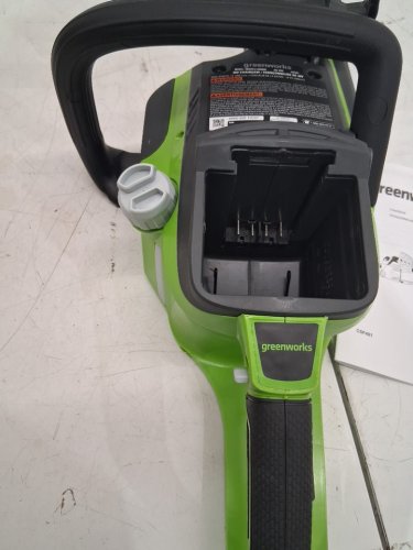 GREENWORKS PRO CORDLESS CHAINSAW *TOOL ONLY* - 40V - 14" - Green/Black - (MODEL: 2000600) image 5