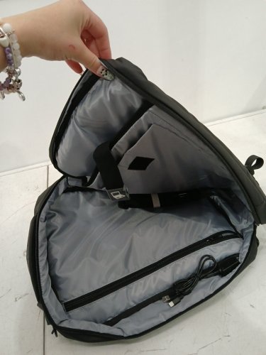 MARK RYDEN SLIM SCRATCH RESISTANT SHELL LAPTOP BACKPACK - 11.8" X 4.3" X 16.5" - black -(MODEL:MR9008) image 3