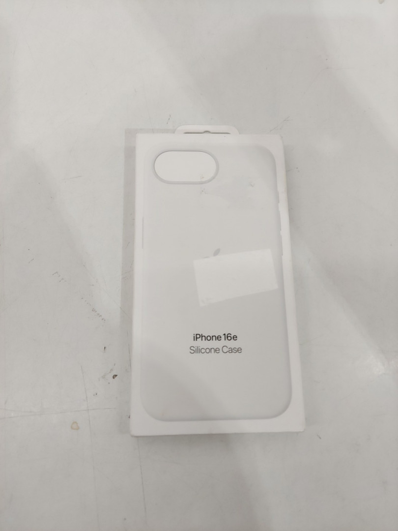 Apple iPhone 16e Silicone Case - White (model: A3407) image 2