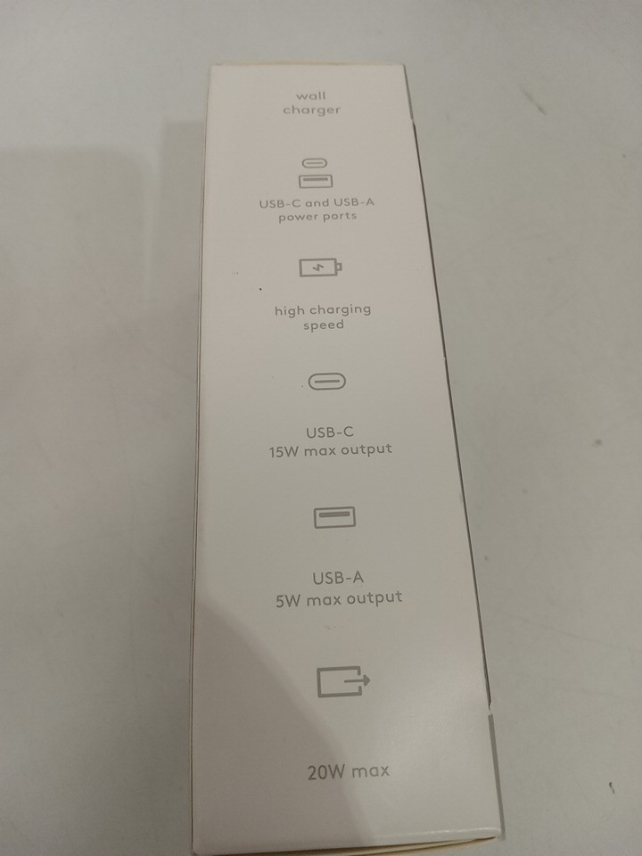 Heyday dual port wall charger block - USB-A and USB-C - 20W max output - black (Model: 080 08 0436) image 3
