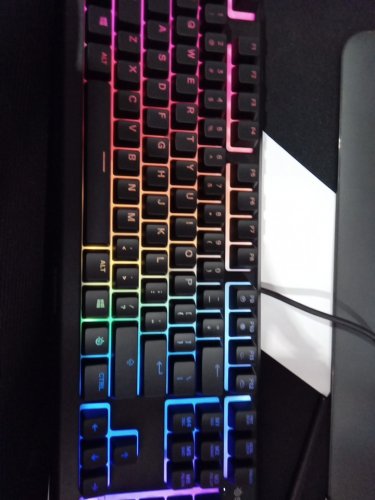SteelSeries WIRED Apex 3 RGB Gaming Keyboard 10-Zone RGB Illumination IP32 Water Resistant - black (MODEL: kb-00014 / 64812) image 4