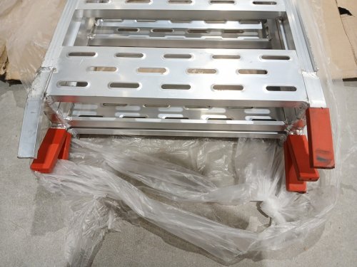 Garvee Aluminum Tri-Folding Truck Ramp - 75" x 50" - 1500lbs - Silver image 5