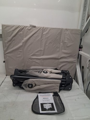GRACO PACK N' PLAY playard portable foldable playpen - Oakley Black/White (model: 2084226) image 4