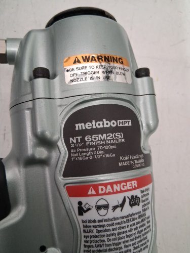 Metabo HPT Finish Nailer with Air Duster - 1"-2.5" - 16 Gauge - Silver/Black - (Model: NT65M2(S)) image 7
