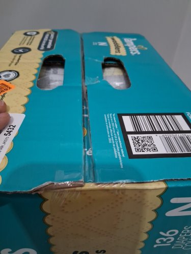 136PK PAMPERS SWADDLERS DIAPERS - NEWBORN SIZE image 3