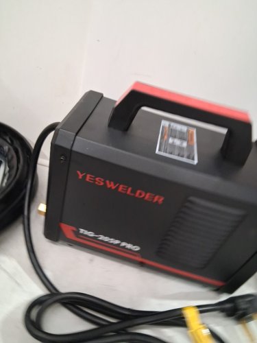 yeswelder 3-in-1 Dual Voltage TIG Welding Machine Stick/DC TIG/Pulse 205amp- black-red (model: TIG-205P) image 4