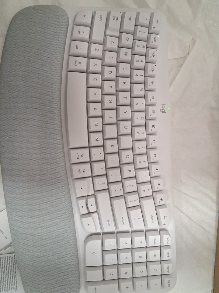 logitech wave keys wireless bluetooth ergonomic keyboard for mac ios  - off white - (model: ‎yr0096) image 3