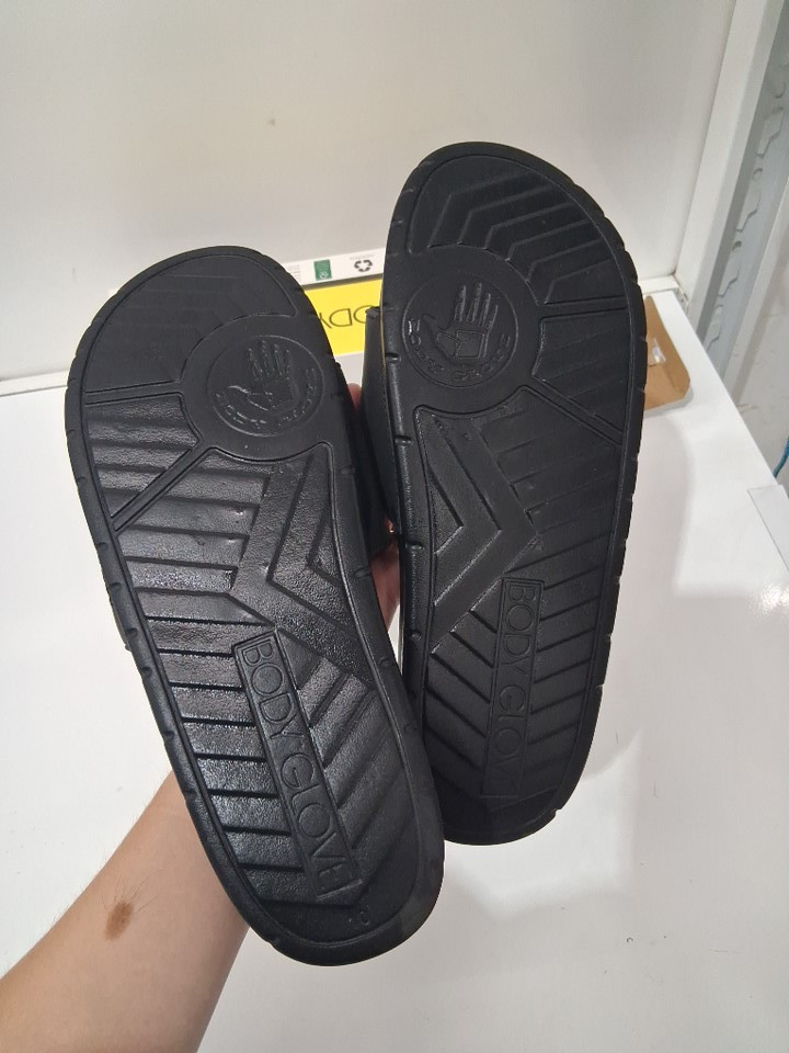 MENS BODY GLOVE COMFORT SLIDE SANDAL - SIZE 10 - black (STYLE: 2001910) image 3