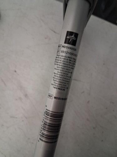 MEDLINE GUARDIAN STANDARD ALUMINUM ADJUSTABLE CRUTCHES - 5.2FT TO 5.10FT - ALUMINUM (MODEL: MDSV80535) image 4