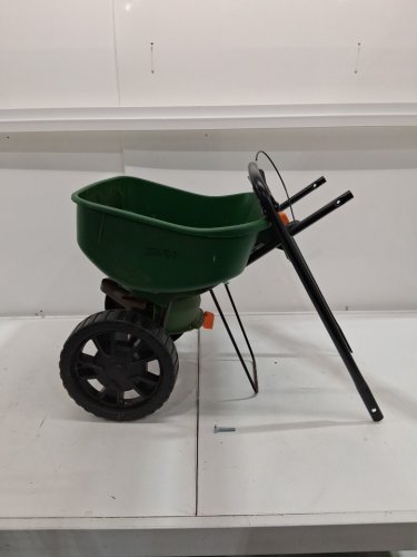 SCOTTS FOLDABLE TURF BUILDER, EDGEGUARD MINI BROADCAST SPREADER/SEEDER - 5000 SQ FT - GREEN/BLACK (MODEL: LB15267) image 6