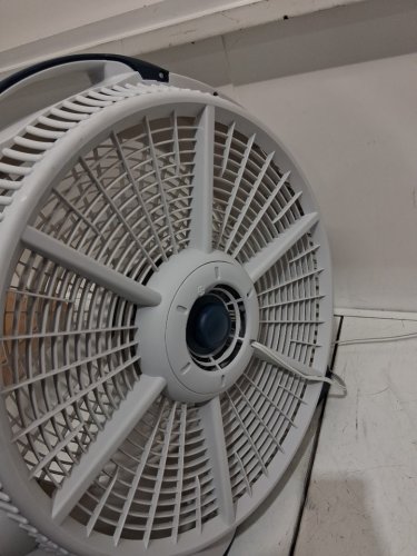 Lasko Wind Machine Air Circulator Floor Fan - 3 speeds - 20" directional air power - white/black - (Model:3300c) image 5