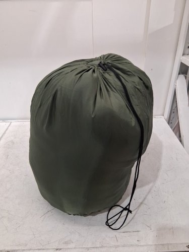 Amazon Basics 5°C Cool Weather Two-Person Sleeping Bag with Carry Bag - 2-PERSON 87" x 59" - Olive Green (MODEL: B0BKKW1CV6) image 4
